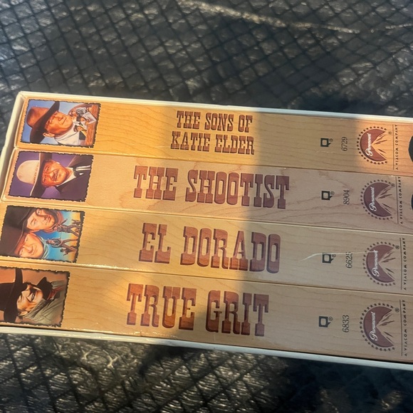 The Duke Collection The Best of John Wayne 4- VHS tape movie collection - Picture 3 of 4